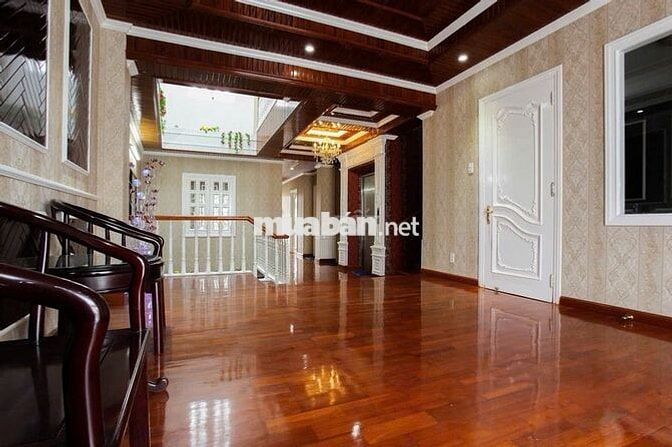 CHỦ NHÀ ĐI ĐỊNH CƯ NƯỚC NGOÀI CẦN BÁN CĂN NHÀ MẶT TIỀN THOẠI NGỌC HẦU