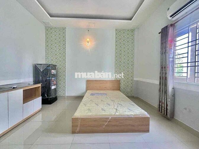 STUDIO BANCOL NGAY ĐẠI HỌC NGUYỄN TẤT THÀNH Q12