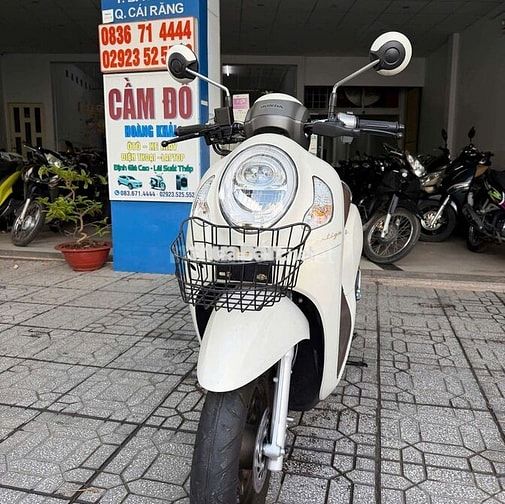 Honda Scoopy Trắng 950km