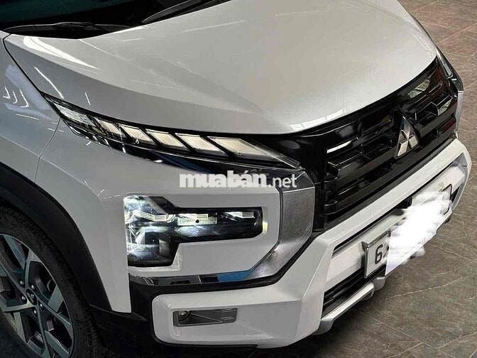 Mitsubishi Xpander Cross 2023 Trắng