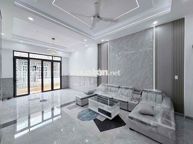 Cần bán nhà 1 trệt 1 lầu gần nhà thờ Tân Vinh , Long Bình Tân