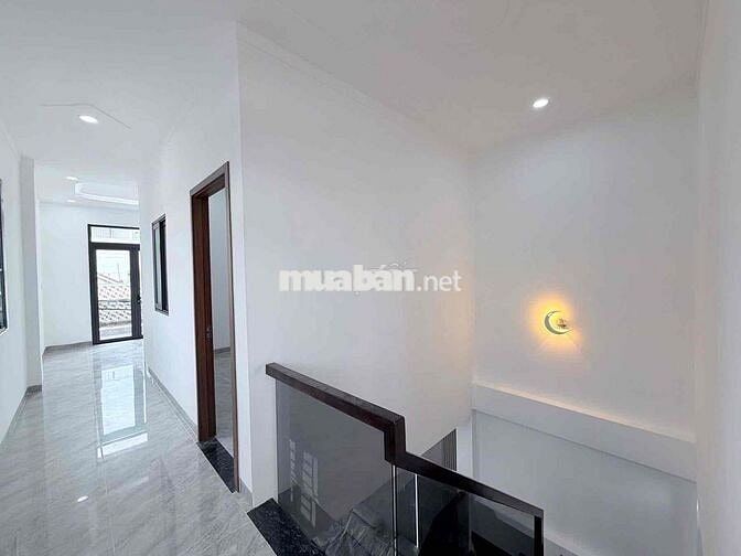 Cần bán nhà 1 trệt 1 lầu gần nhà thờ Tân Vinh , Long Bình Tân