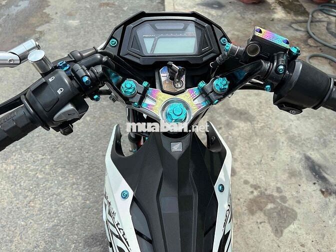 Honda Sonic 2020 Trắng đỏ chưa rớt máy