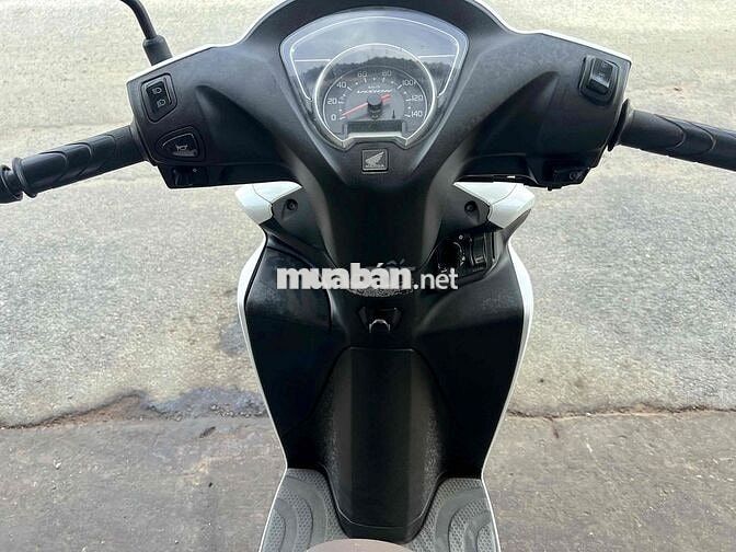 Honda Vision 2023 Trắng Đã qua sử dụng
