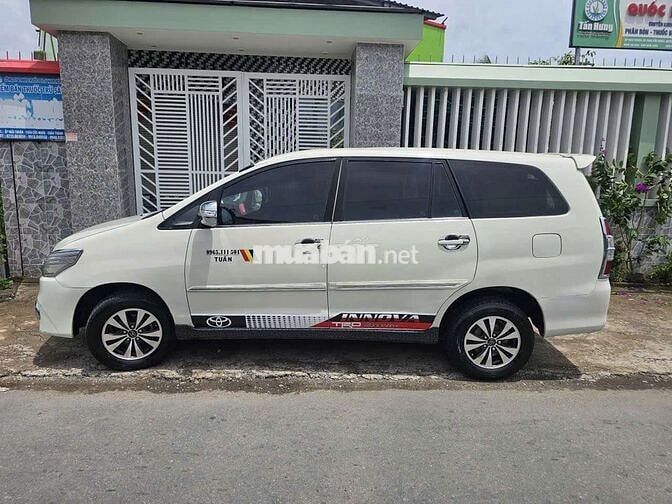 Toyota Innova 2016 J lên E Trắng