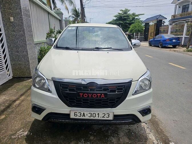 Toyota Innova 2016 J lên E Trắng