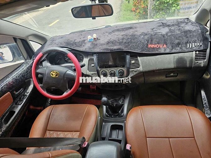 Toyota Innova 2016 J lên E Trắng