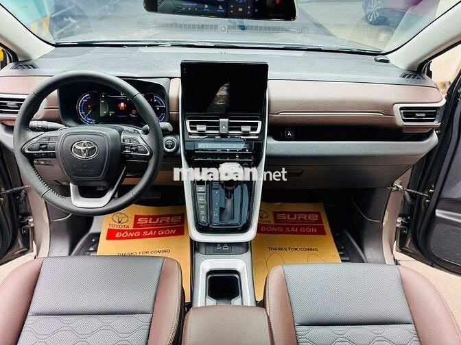 Innova Cross Hybrid 2024 - ĐK 2025 - Giá TL