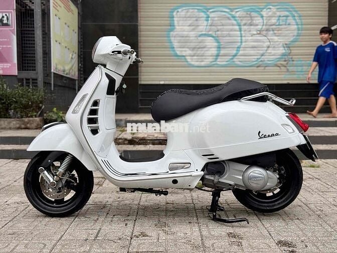 Piaggio Vespa GTS Super 300 Quasar 2017 Trắng