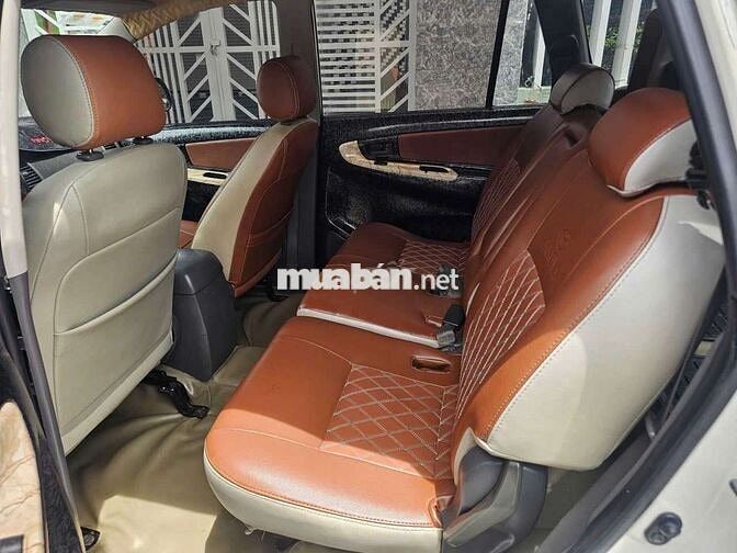 Toyota Innova 2016 J lên E Trắng