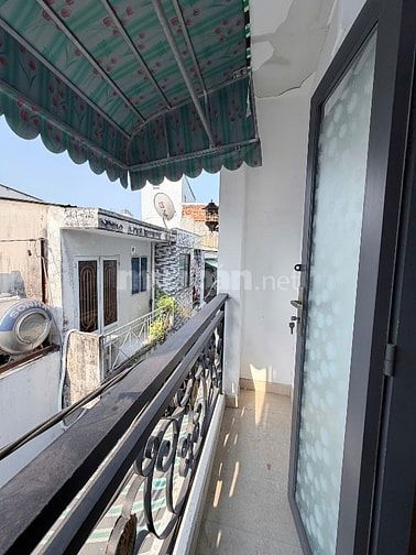 Bán nhà hẻm 314/ âu dương lân P3Q8. 