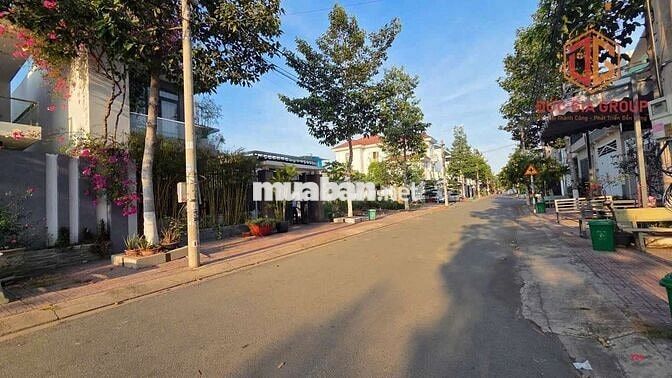 Bán biệt thự 230m2 khu dân cư Bửu Long gần trường Song Ngữ Lạc Hồng