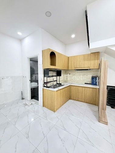 Bán nhà hẻm 314/ âu dương lân P3Q8. 