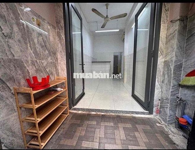 Cho Thuê Nhà 1 trệt 2 lầu(2pn2wc) hẻm xe hơi HUỲNH VĂN BÁNH P11,PN