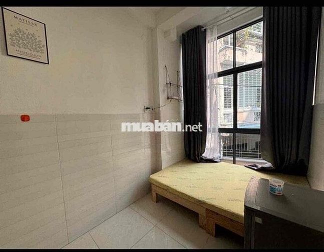 Cho Thuê Nhà 1 trệt 2 lầu(2pn2wc) hẻm xe hơi HUỲNH VĂN BÁNH P11,PN
