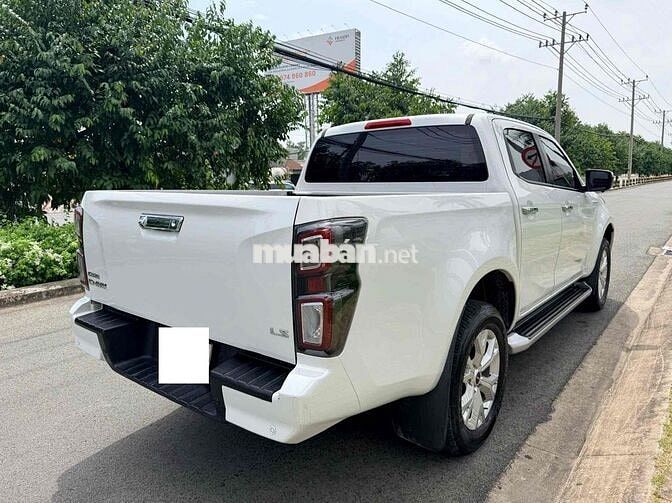Isuzu Dmax LS 1.9L AT HILANDER 17.000km zin 100%
