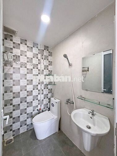 Căn Hộ View Ban Công Full Nội Thất Ngay Trung Tâm Quận 5 - Chợ Bàu Sen
