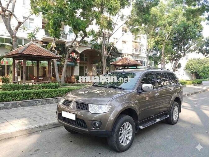 Mitsubishi Pajero Sport 2013 Xăng 3.0
