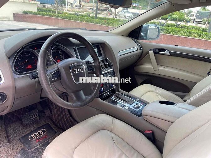 Audi Q7 2011 Xám