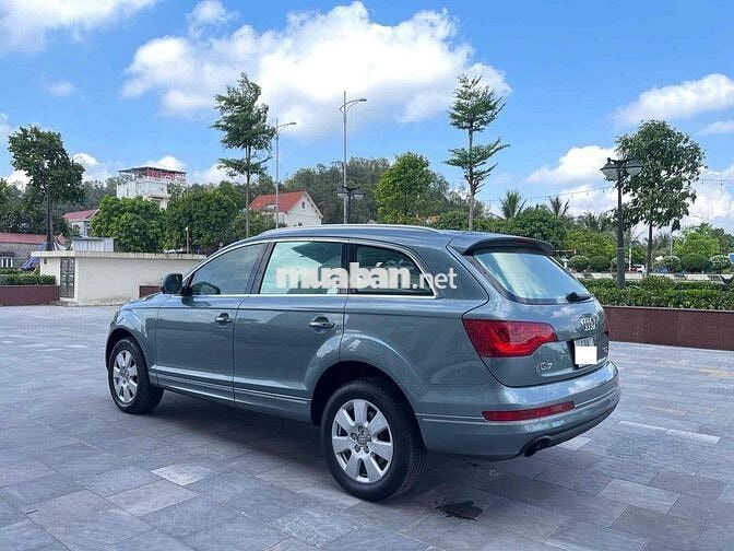 Audi Q7 2011 Xám