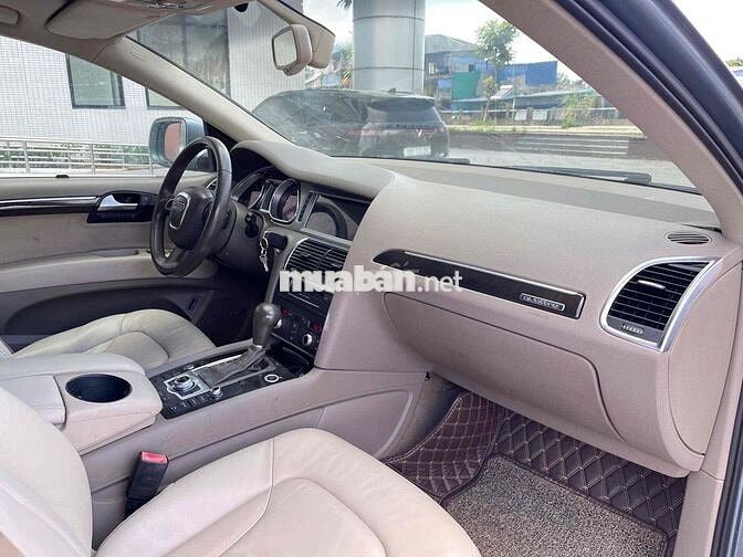 Audi Q7 2011 Xám