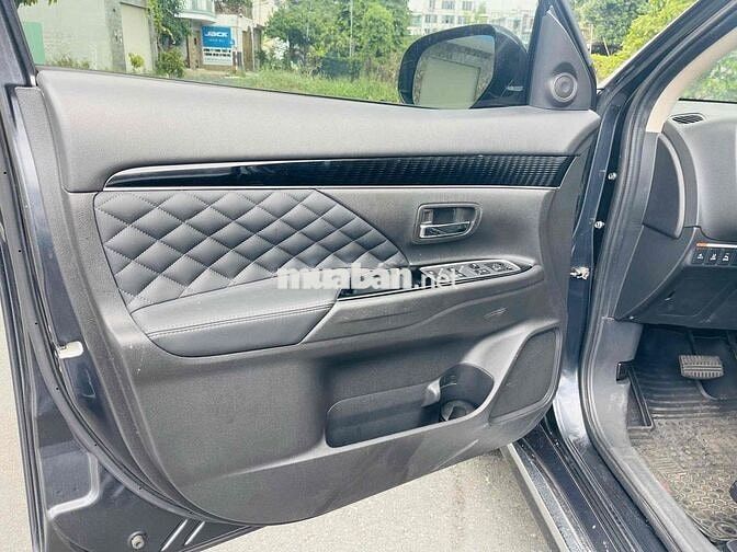 Mitsubishi Outlander Pre 2022 Xám