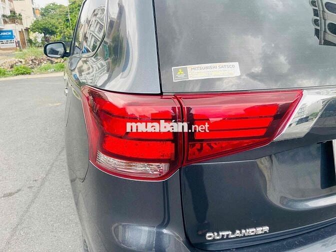 Mitsubishi Outlander Pre 2022 Xám