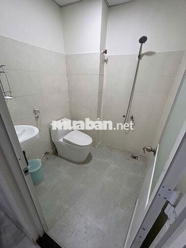 Chính chủ cần bán Nhà mới 1t1l đang cho thuê, sổ sẵn giá chỉ 1.8 tỷ