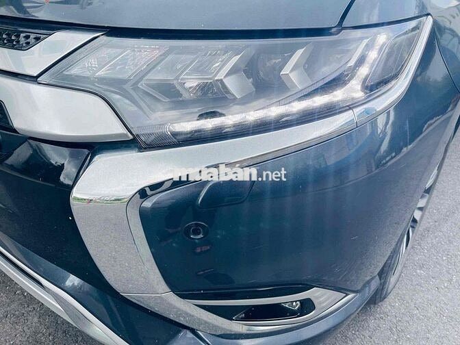 Mitsubishi Outlander Pre 2022 Xám