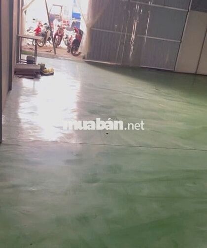 Cho thuê kho đường Hoàng Quốc Việt – 1400m2 – sàn Epoxy 