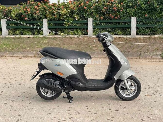Piaggio Zip màu Xám