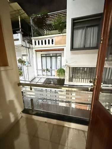 HẠ GẤP 2 TỶ , BÁN ĐỊNH CƯ , GIÁP QUẬN 10 , 70m2 NGANG 5m NỞ HẬU .