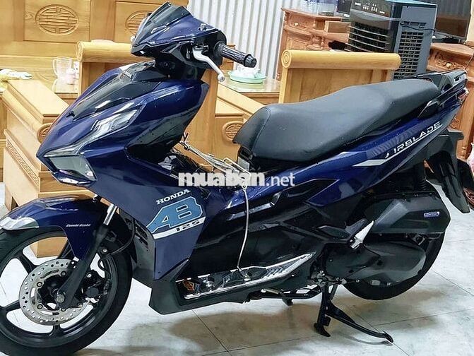 Honda Air Blade 125 Xanh đen, xe cực đẹp