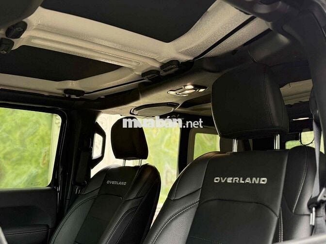 Jeep Wrangler Sahara 2023 Đen 3500km