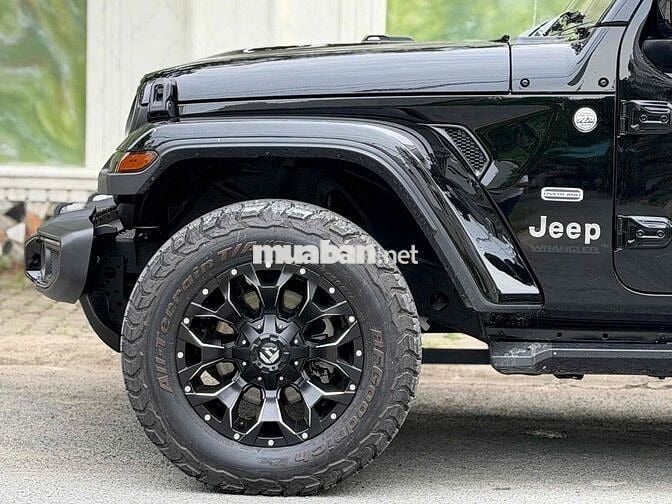 Jeep Wrangler Sahara 2023 Đen 3500km