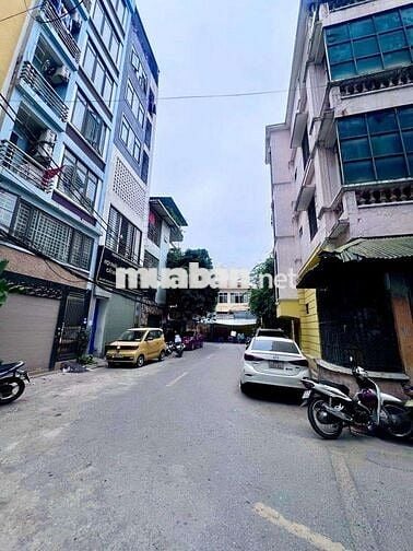 Nhà 2 MẶT TIỀN, Thang máy, MẶT PHỐ Chiến Thắng, kinh doanh , HÀ ĐÔNG.
