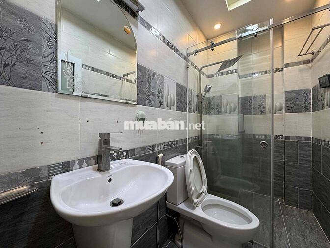 CHÍNH CHỦ CHO THUÊ 1 PHÒNG NGỦ + 1 PHÒNG BẾP 50m2 ĐƯỜNG NƠ TRANG LONG