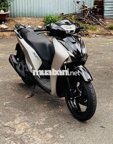 Honda SH 150i ABS 2018 Bạc poscher spoty