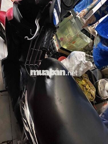 Suzuki Xe máy màu Đỏ