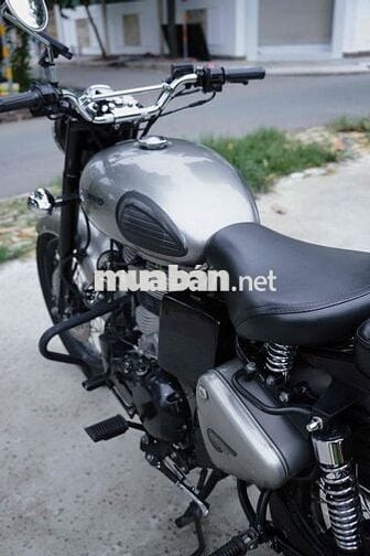 Royal Enfield Classic 500 Bạc 2 đĩa