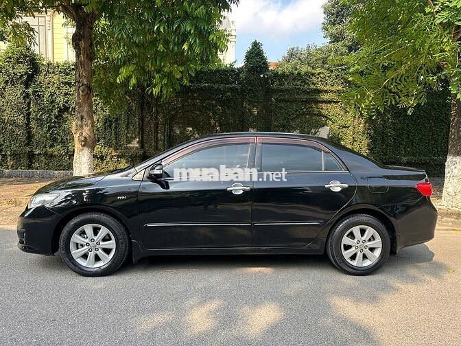 Toyota Altis 1.8G AT Đen