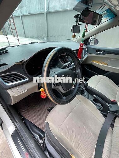 Hyundai Accent 2022 Trắng Số sàn