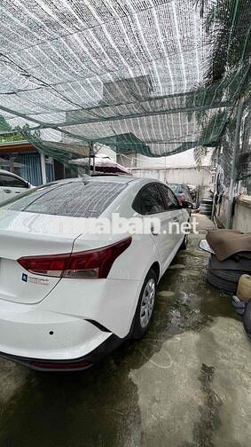 Hyundai Accent 2022 Trắng Số sàn