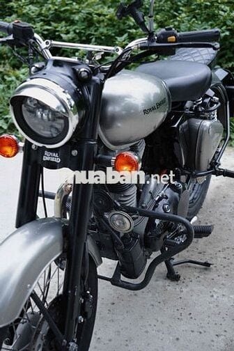 Royal Enfield Classic 500 Bạc 2 đĩa