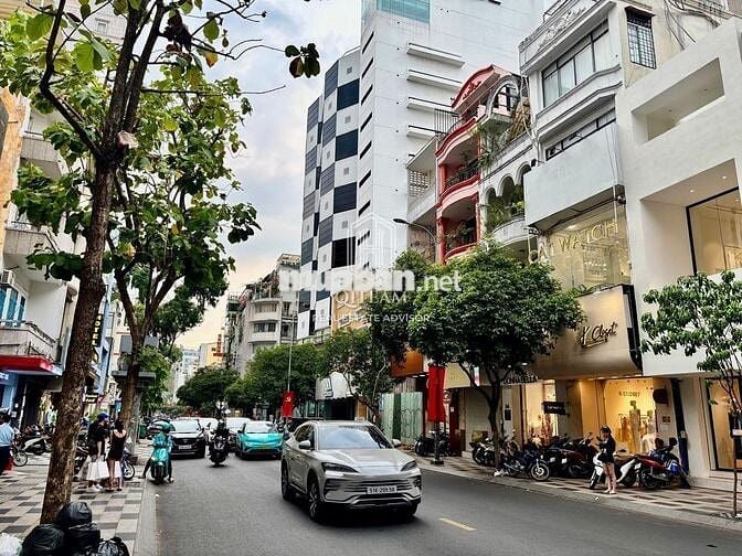 🚀 MT Nguyễn Trãi Q1 - Tuyến Phố Thời Trang Sầm Uất