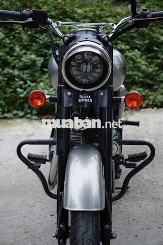 Royal Enfield Classic 500 Bạc 2 đĩa