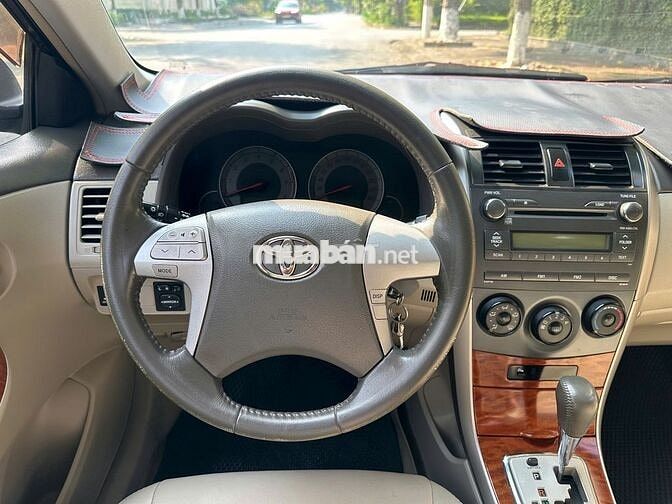 Toyota Altis 1.8G AT Đen