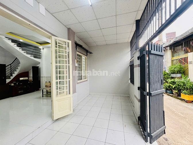 HM NHÀ 2 TẦNG 4PN Ngang 5m5 x 15 - GẤP BÁN 3.95 TỶ.