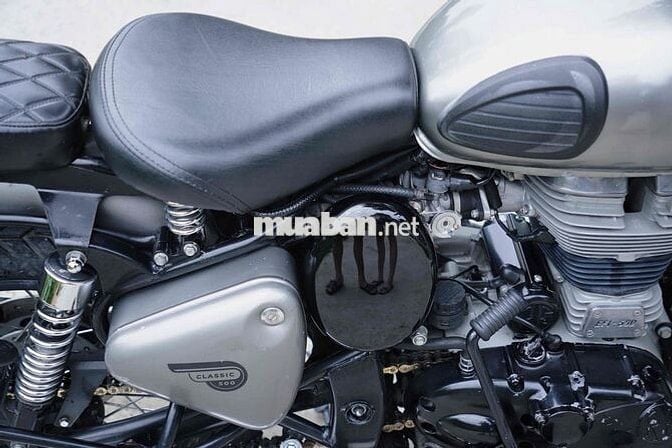 Royal Enfield Classic 500 Bạc 2 đĩa