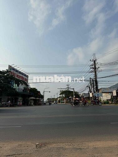 Gấp bán lô đất 189m2 thổ cư sổ riêng, ngay sát QL1A,Xuân Lộc,Đồng Nai